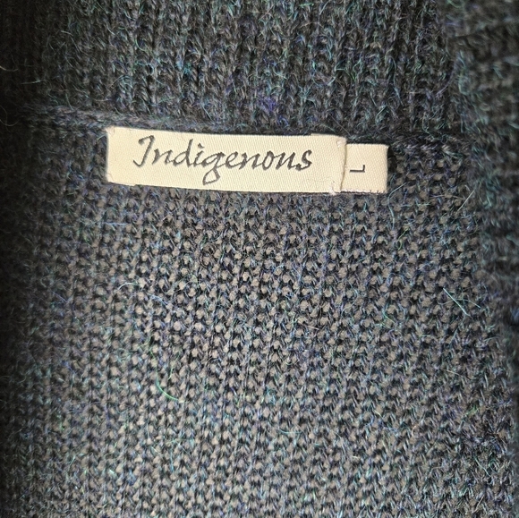 Indigenous 100% Alpaca Cardigan Forest Green Color Made in Peru Size Large - Picture 13 of 16